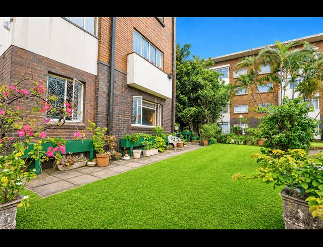 2 BEDROOM APARTMENT FOR SALE IN ESSENWOOD